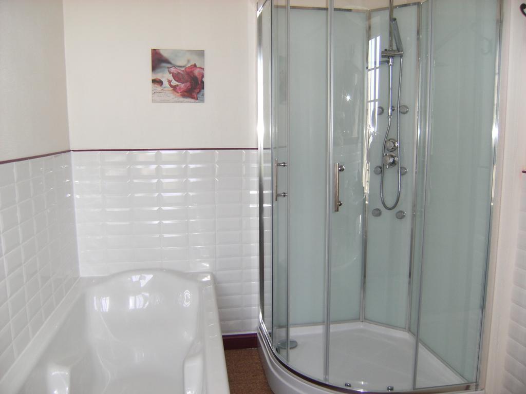 Le Relais Du Mont Chauve Bed & Breakfast Caumont-Sur-Aure Room photo